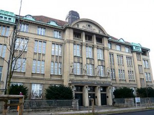 eumena-hauptgebaeude
